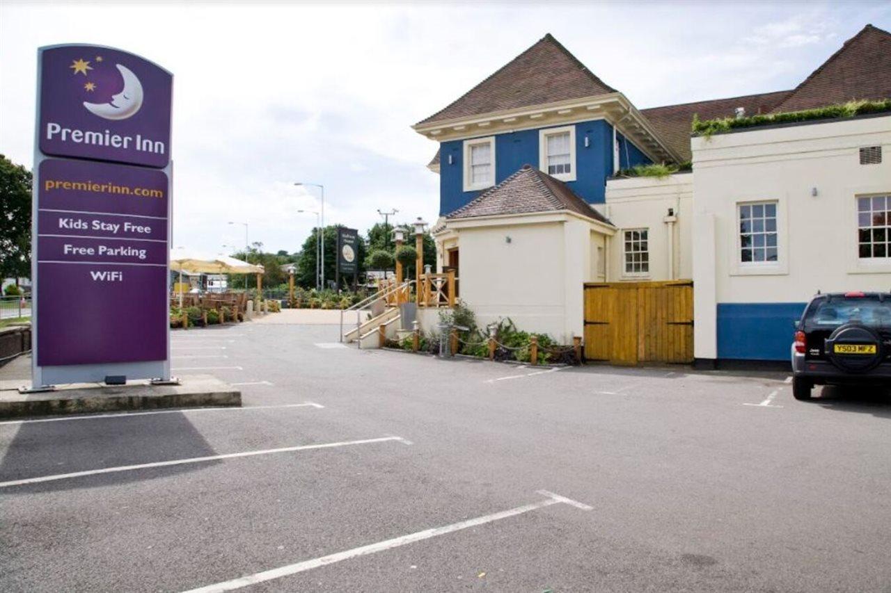 Premier Inn Dunstable / Luton Екстер'єр фото