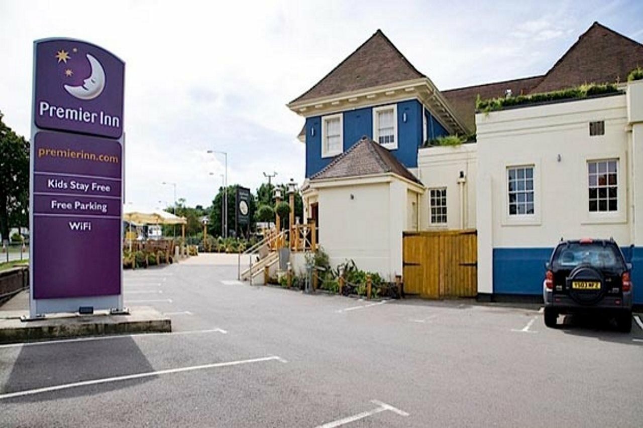 Premier Inn Dunstable / Luton Екстер'єр фото